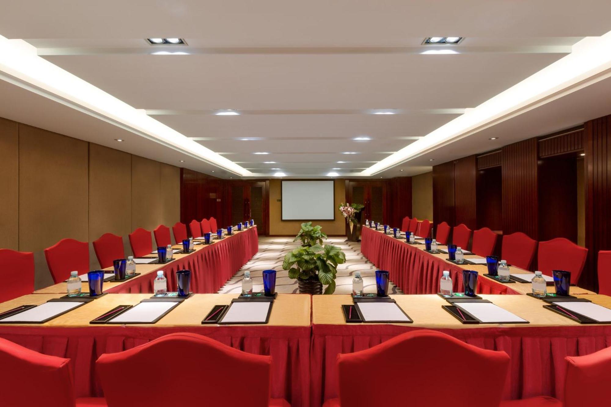 Crowne Plaza Beijing Zhongguancun, an IHG Hotel Bagian luar foto
