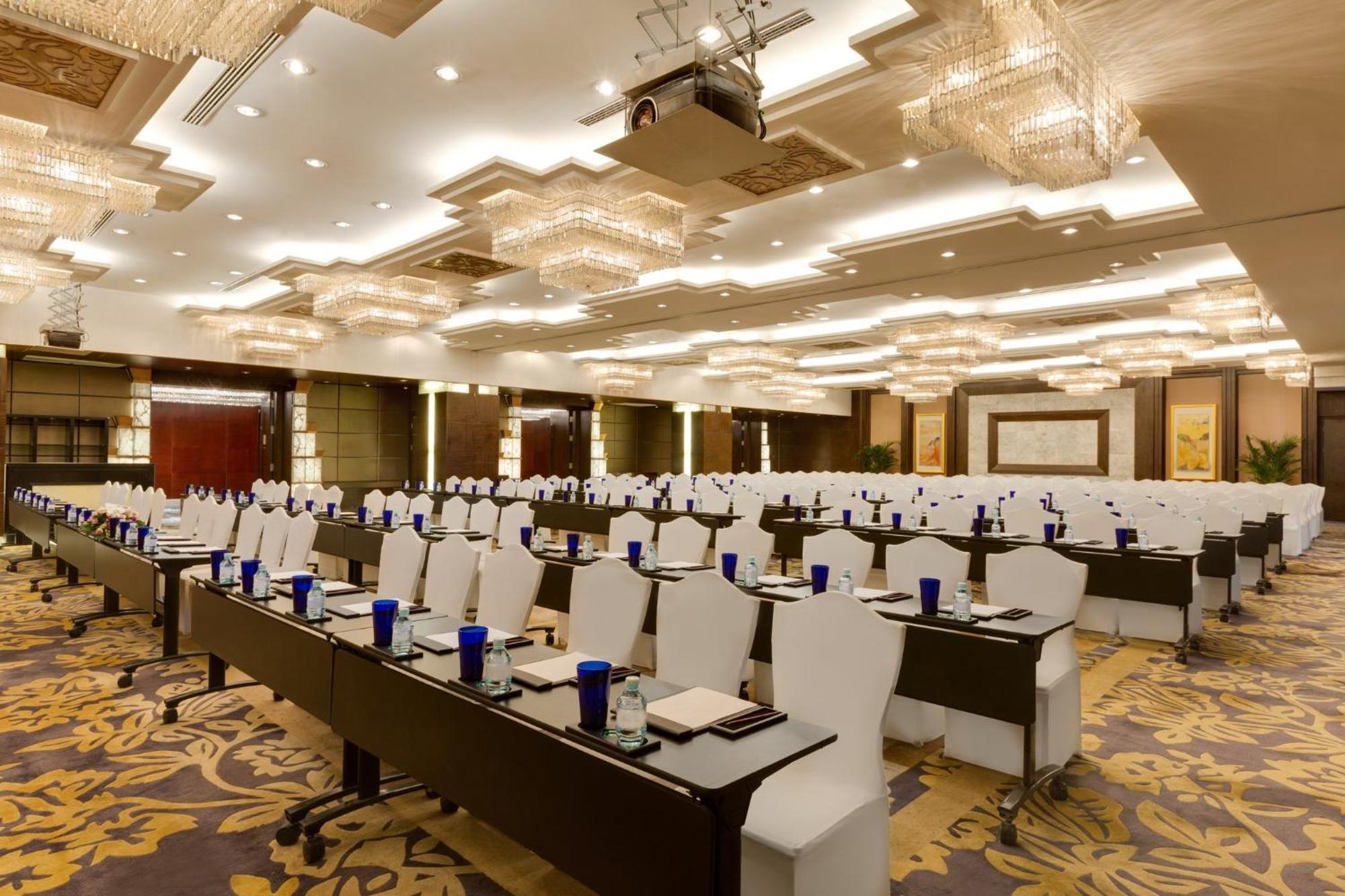 Crowne Plaza Beijing Zhongguancun, an IHG Hotel Bagian luar foto